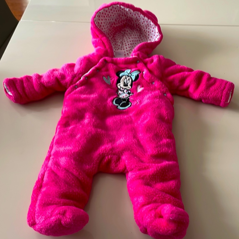 Disney girl’s jumpsuit hood ,body polyester 100% lining cotton 100%